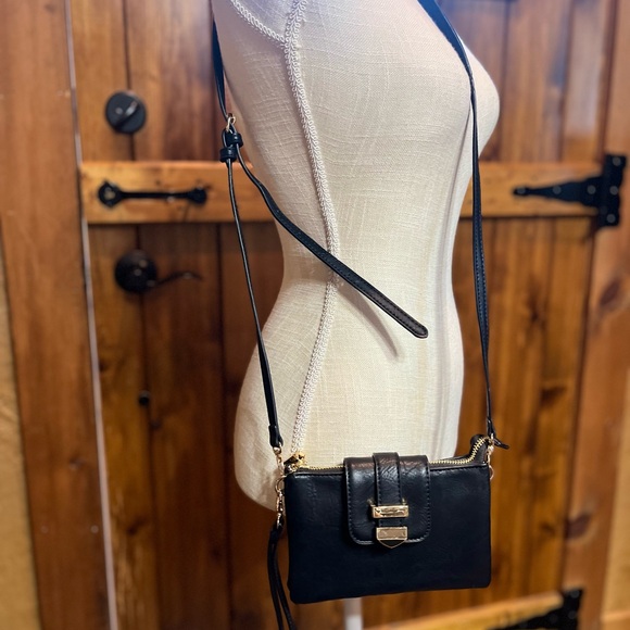 Madison West black wristlet 5 inches high by 7 inches wide with shoulder strap - Picture 2 of 6